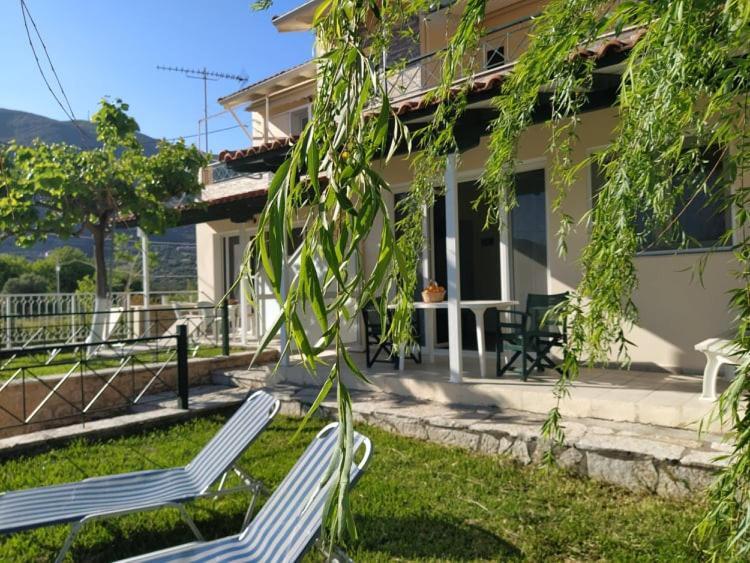Queen Bay Studios Vasilikí Exteriör bild